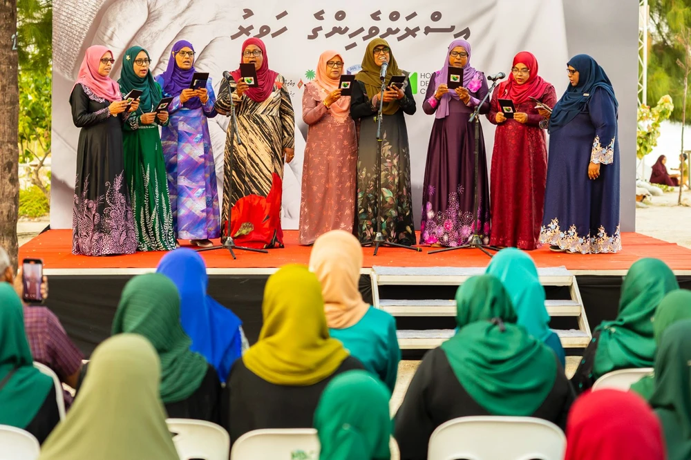 photo for 'އިސްރަށްވެހިންގެ ހަވީރު'ގައި އިސްރަށްވެހިން ހުށަހެޅި ސްޓޭޖް އައިޓަމްތަކުގެ ތެރެއިން